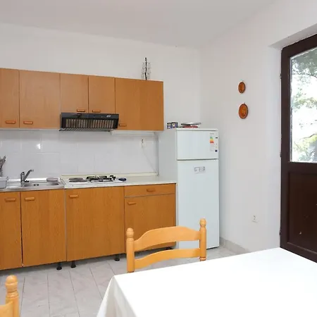 With Parking Space Marusici, Omis - 956 Appartamento Mimice